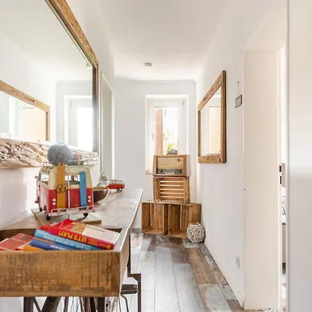 Apartman Mit Flair Koeln-messenaehe Köln