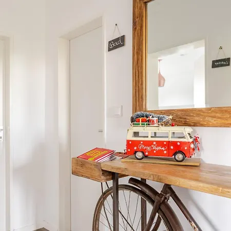 Lejlighed Mit Flair Koeln-messenaehe *