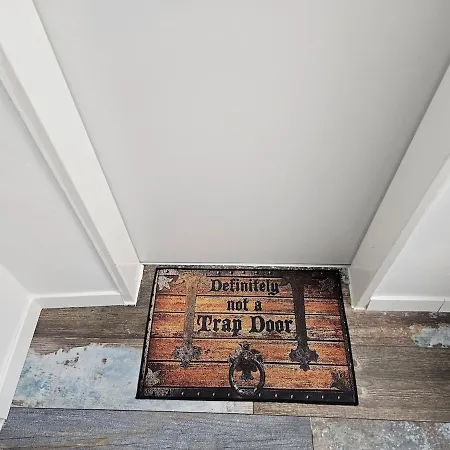 Apartment Mit Flair Koeln-messenaehe *