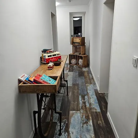 Apartment Mit Flair Koeln-messenaehe *