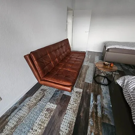 Apartment Mit Flair Koeln-messenaehe